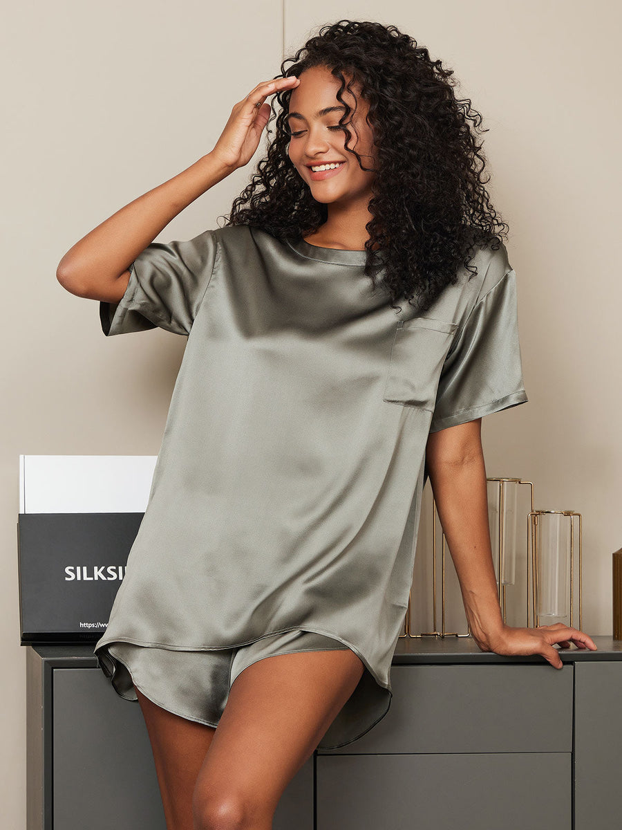 Grayish green mulberry silk short sleeve round neck women's pajamas set with pocket.