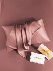 Rose gold mulberry silk pillowcase with hidden zipper and gift box.