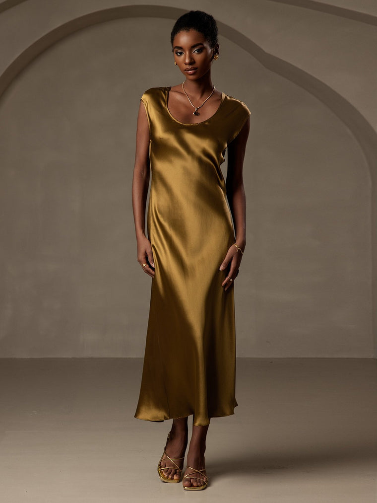 Brown 19Momme mulberry silk cap sleeve round neck midi dress.