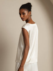 Women's ivory 19 Momme mulberry silk cap sleeve round neck top.