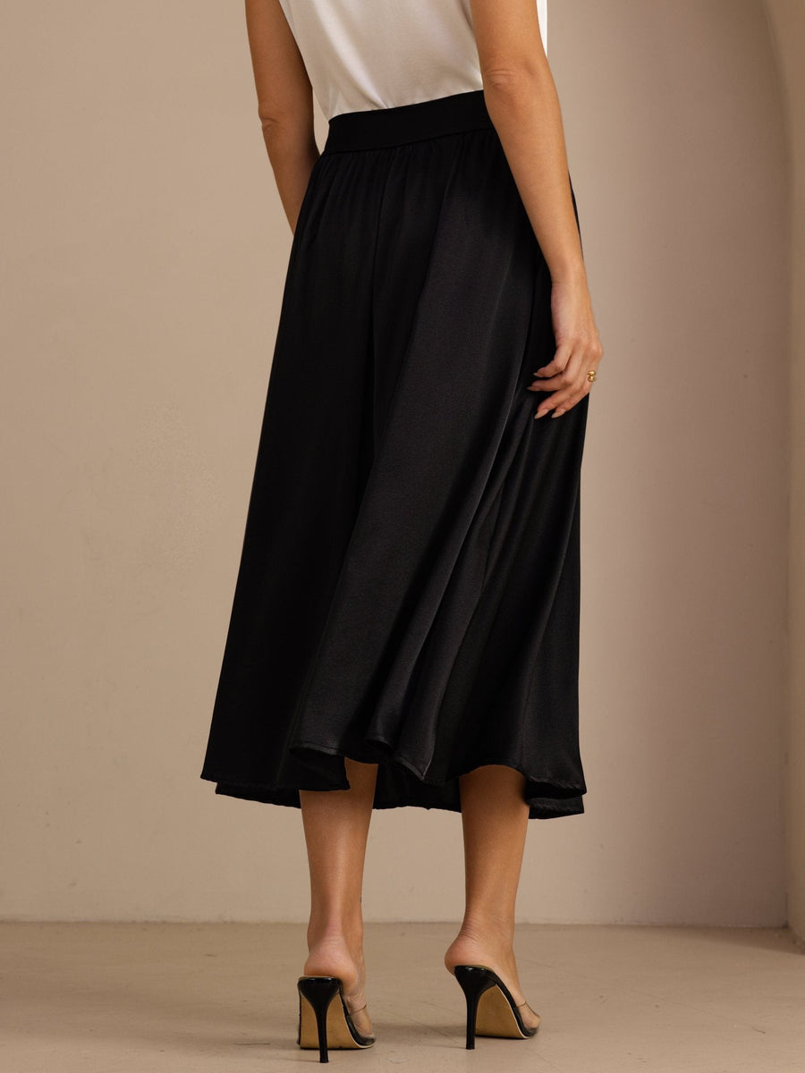 Black 19Momme mulberry silk high waist A-line pleated long skirt with side pockets.