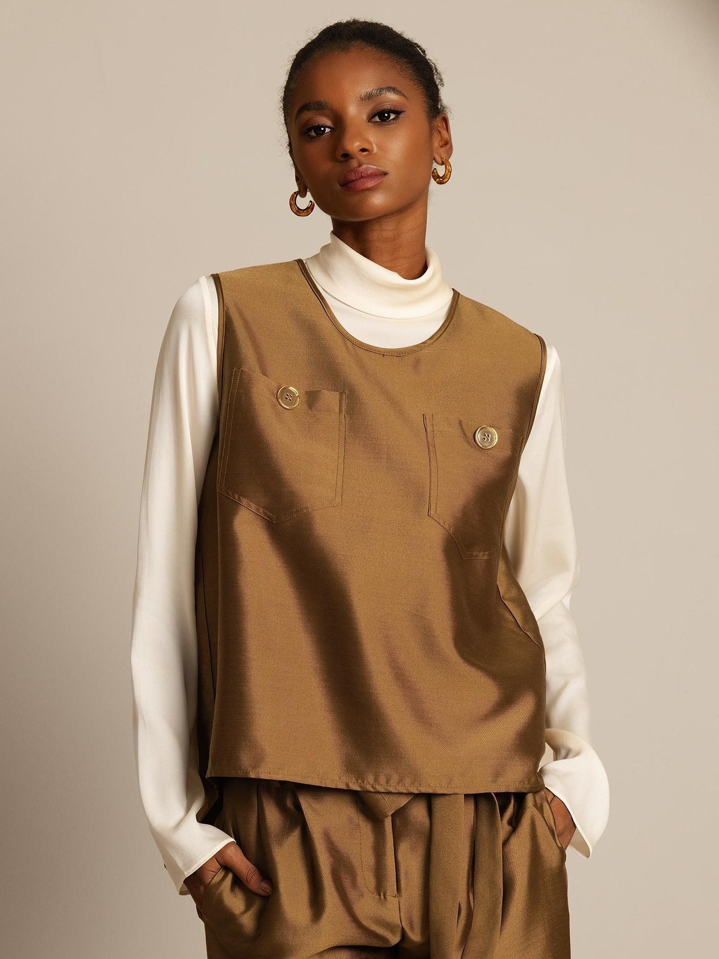 Clearance - 32Momme Silk-Wool Blend Women's Vest with Button Pocket Design