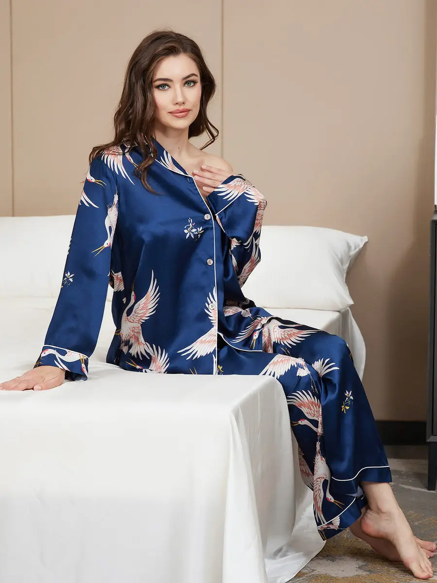 19Momme Women's Crane Print Long Sleeve 100% Mulberry Silk Pajamas Set — view 6
