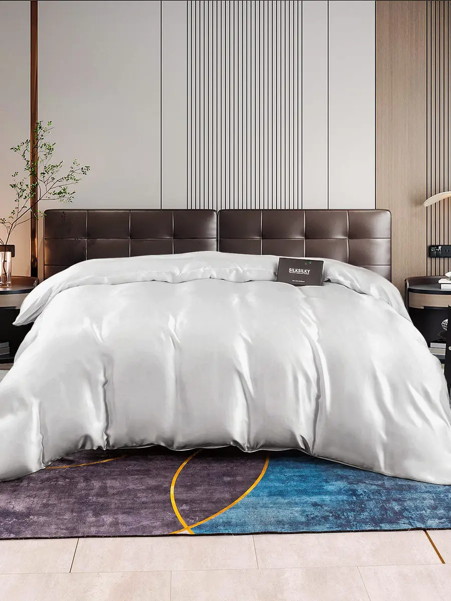 22Momme Mulberry Silk Seamless Duvet Cover — view 6